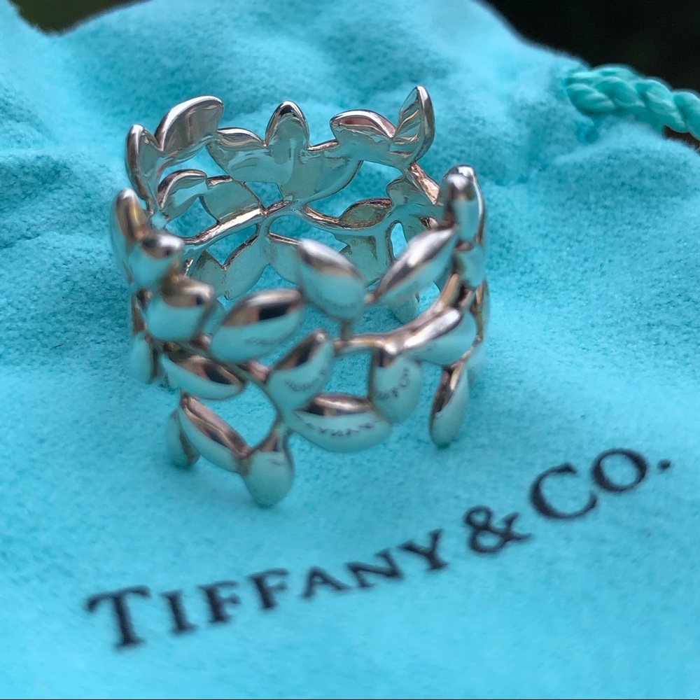 Tiffany & Co SS Olive Leaf Band